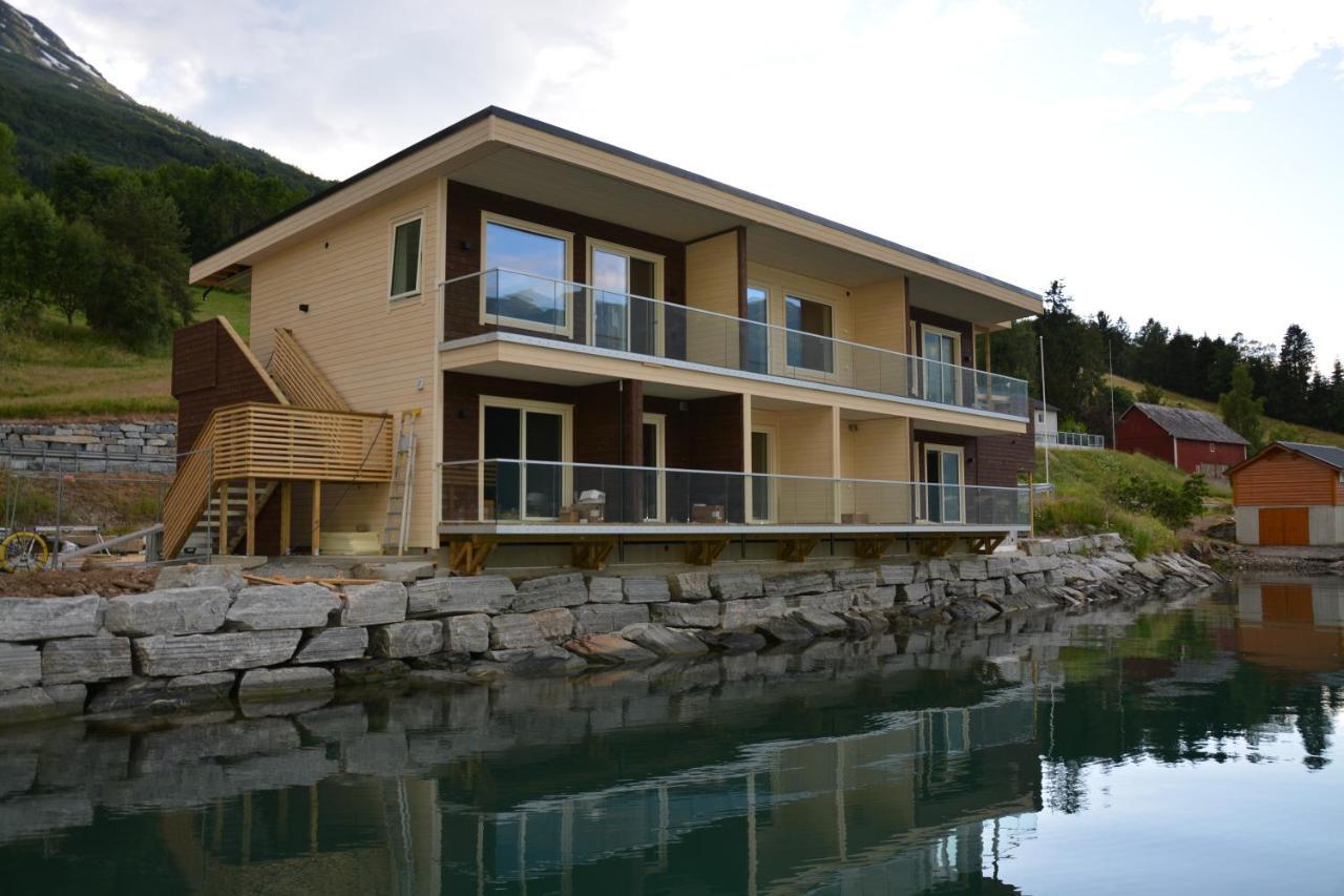Nesset Fjordcamping Olden Esterno foto