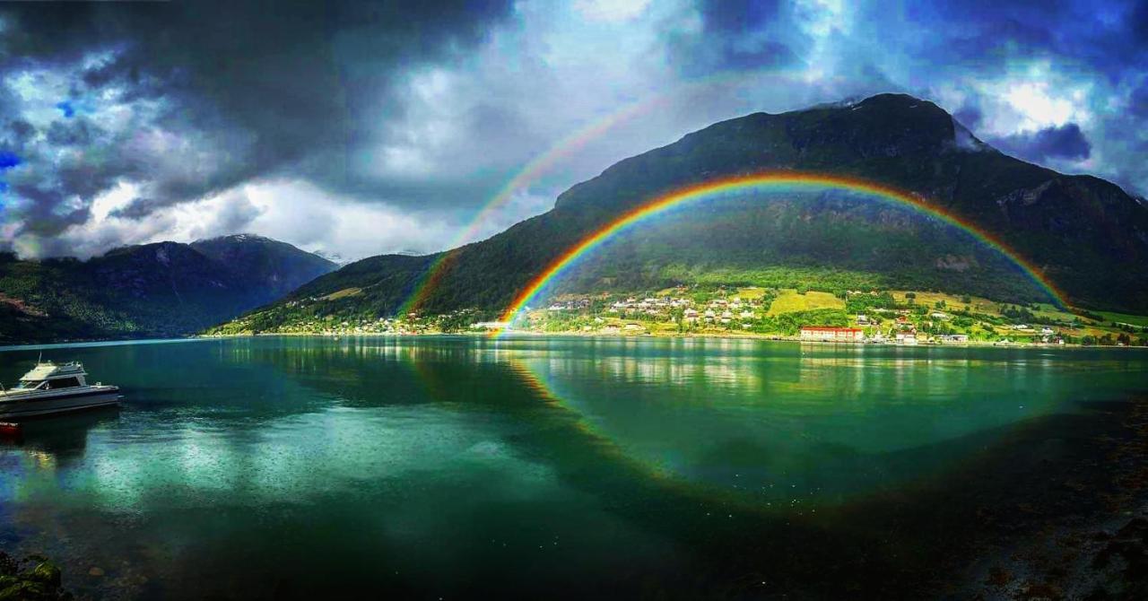 Nesset Fjordcamping Olden Esterno foto