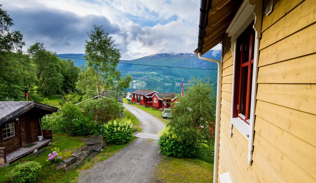 Nesset Fjordcamping Olden Esterno foto